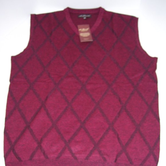 St. Patrick V-Neck Red Argyle Sweater Vest 4XL - Picture 3 of 5